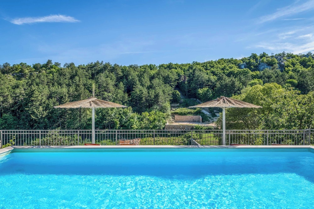 Villa (4 Bedrooms)