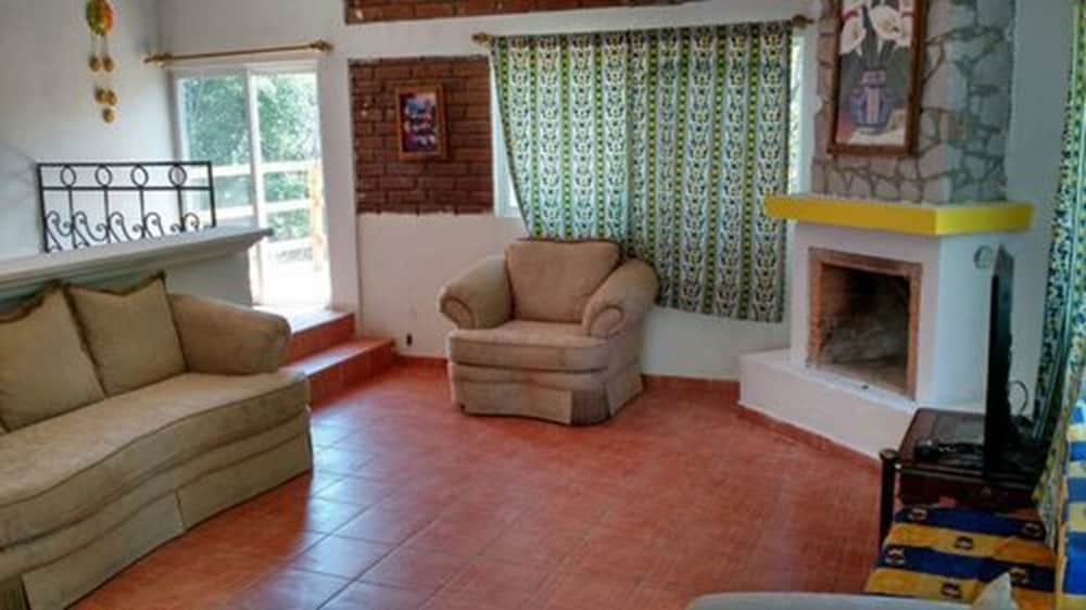 Cabin, 2 Bedrooms photo 2