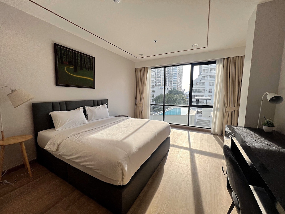 4 Bedrooms Exclusive Apartment (Unit 401) photo 3