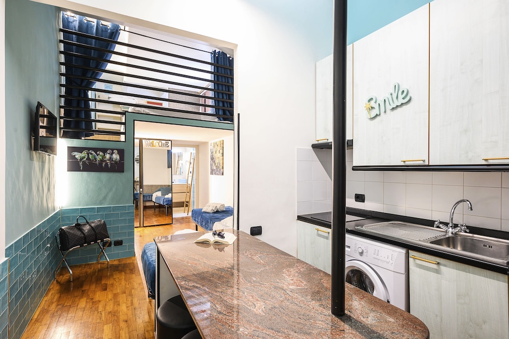 Family Suite, 1 Bedroom, Kitchenette photo 3