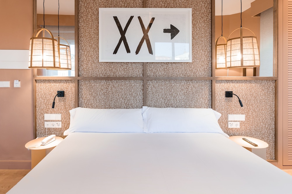 Premium Double Room, 1 Double Bed photo 3