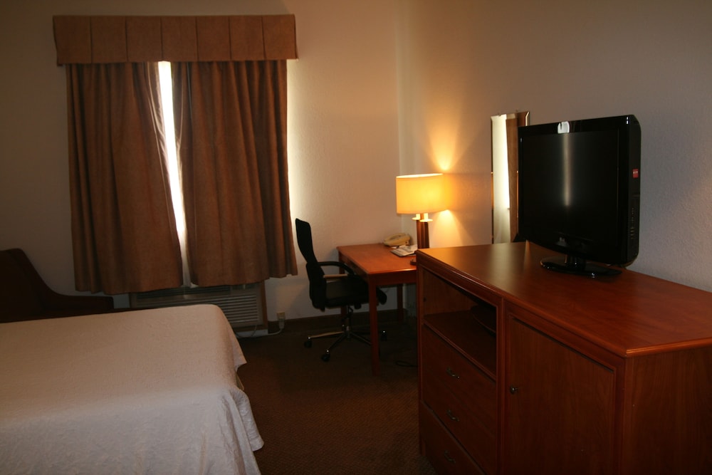 Standard King Room photo 2