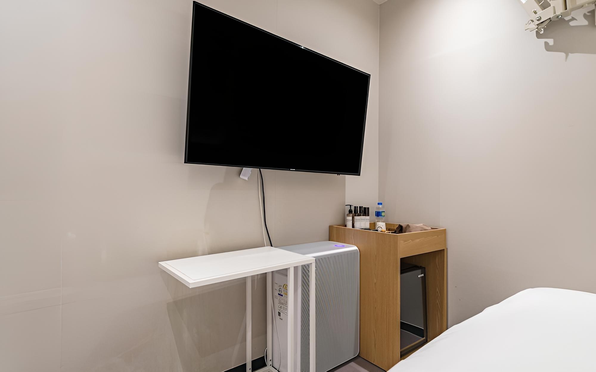 Room (Premium (Non-smoking)(OTT)) - Photo 18
