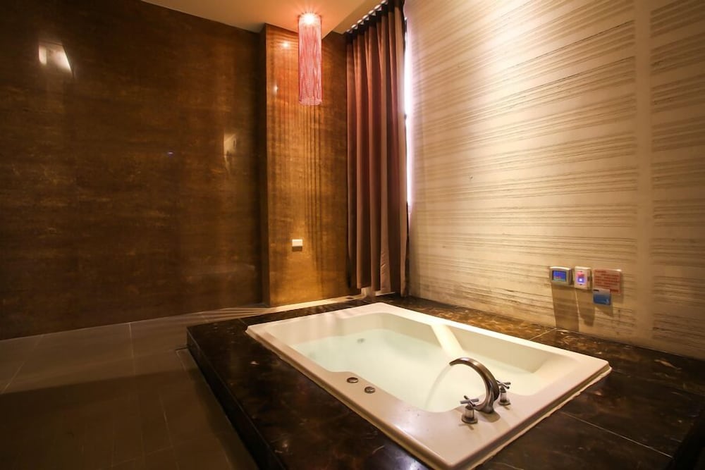 Double Room - Photo 3