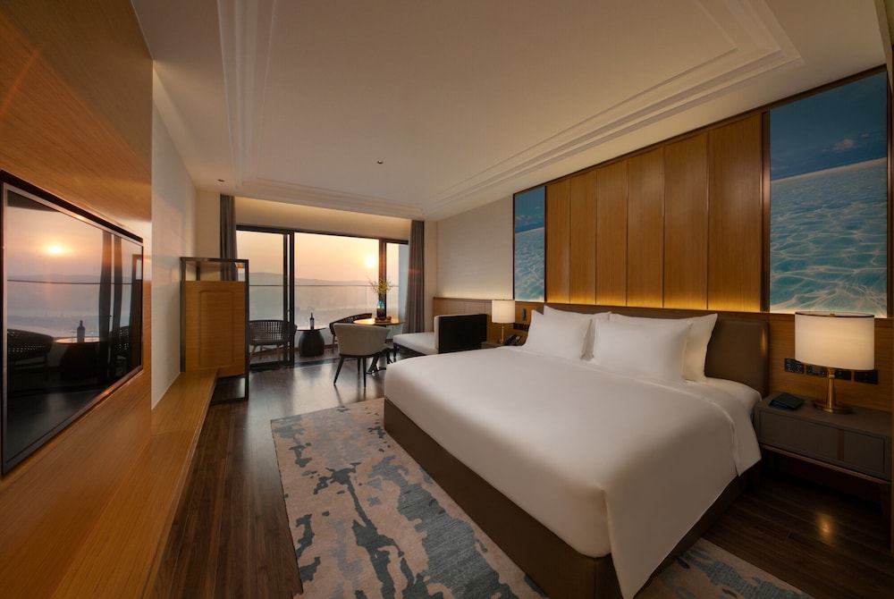 Premium Oceanview Dbl - Photo 11