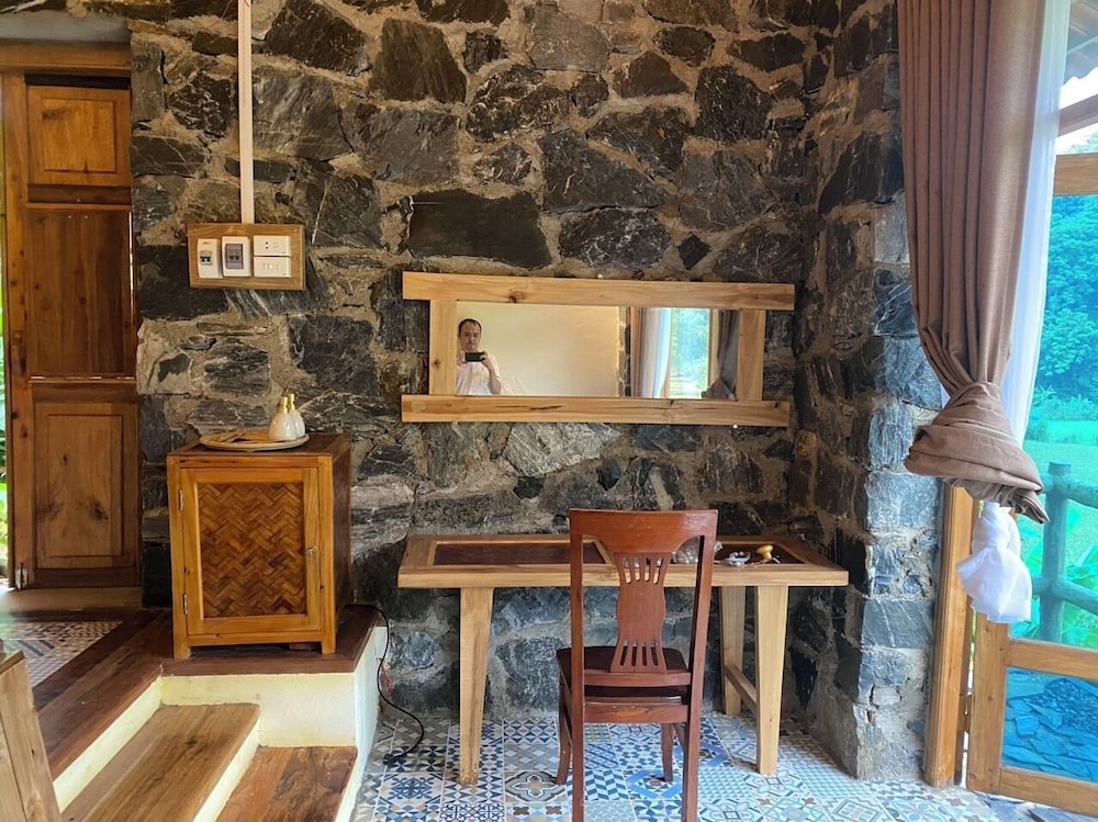 Deluxe Double or Twin Room, Hill View photo 2