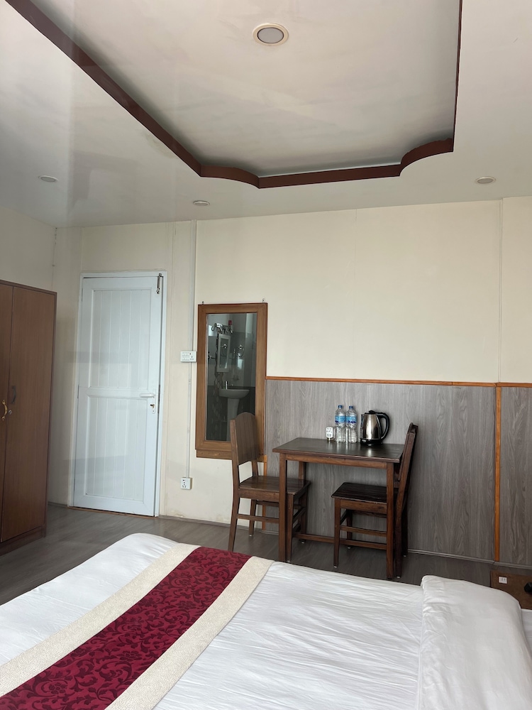 Standard Room photo 2