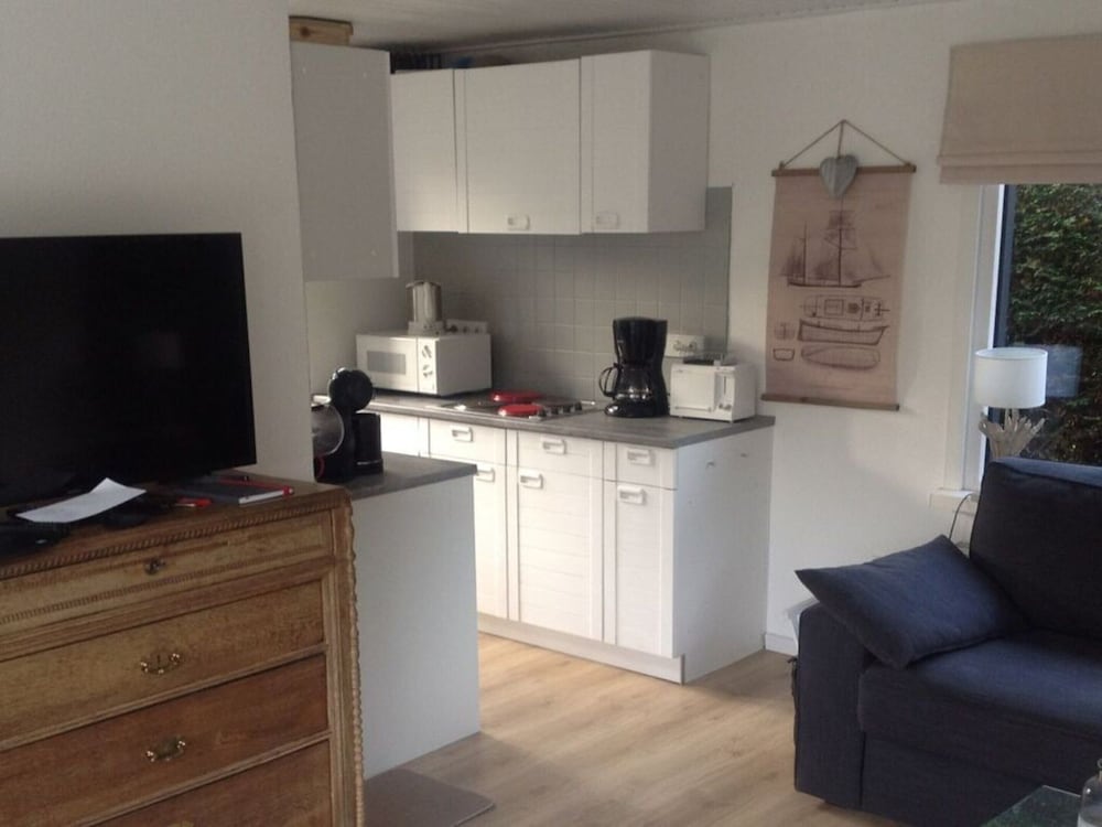 Apartment photo 2