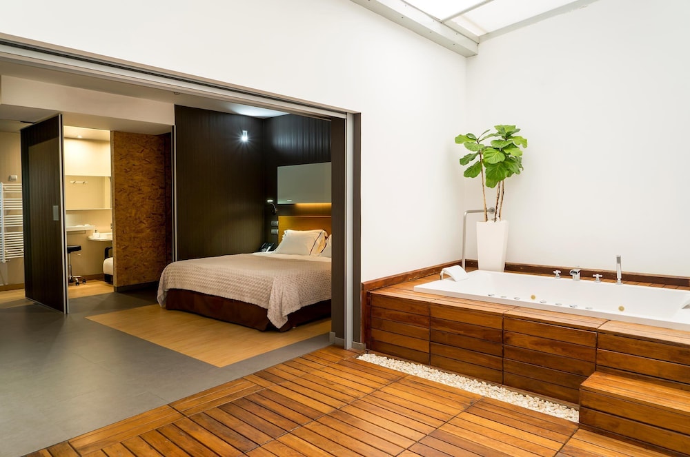 Superior Double Room (Deluxe) - Photo 2
