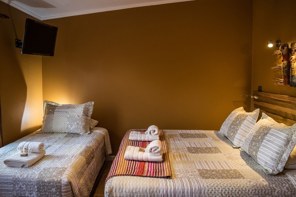 Basic Triple Room photo 1