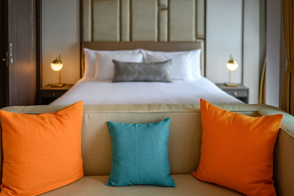 Deluxe Room - Photo 9