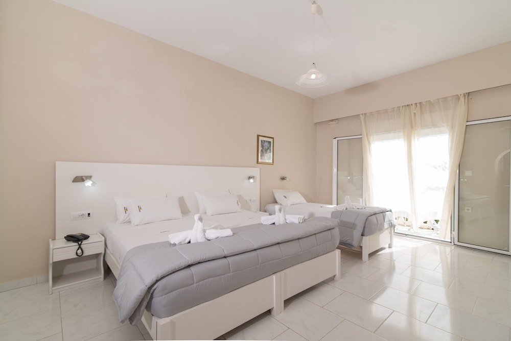 Superior Room, Garden View