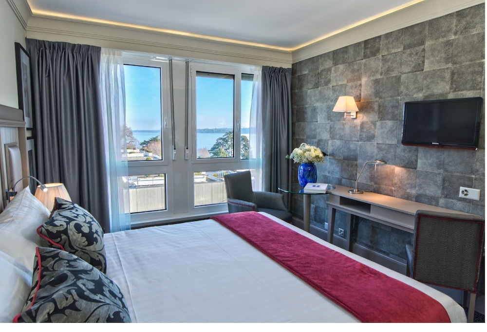 Executive Room - Photo 5