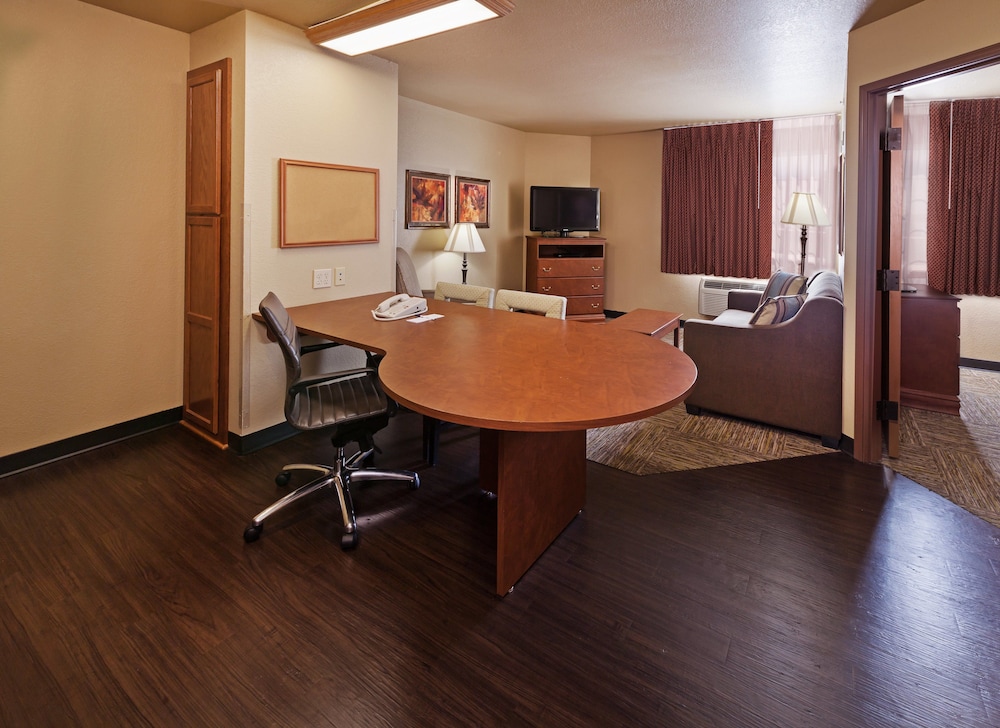 Suite, 1 Bedroom - Photo 6