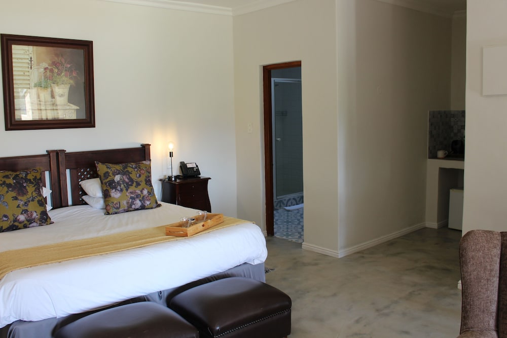Country Room 5