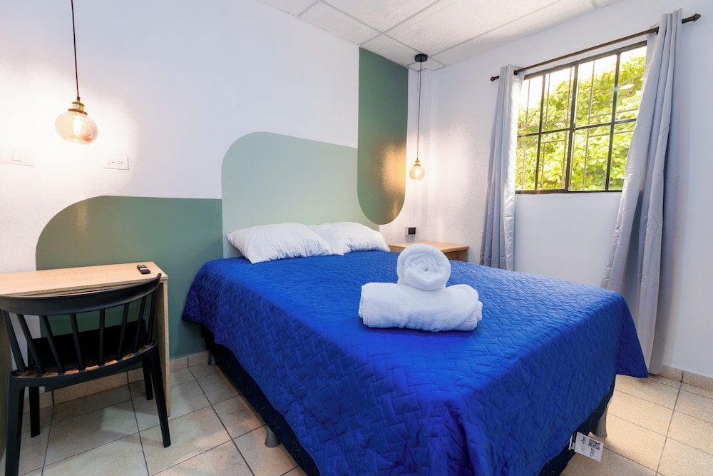 Double Room with Private Bathroom photo 1