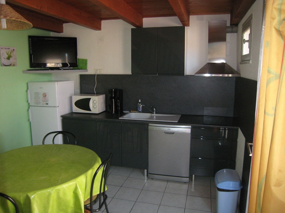 Family Apartment, 3 Bedrooms photo 3