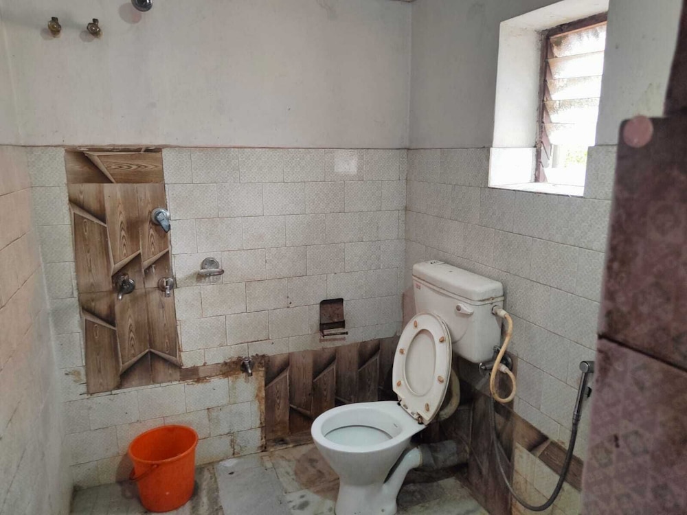Family Room, 1 Bedroom - Photo 3