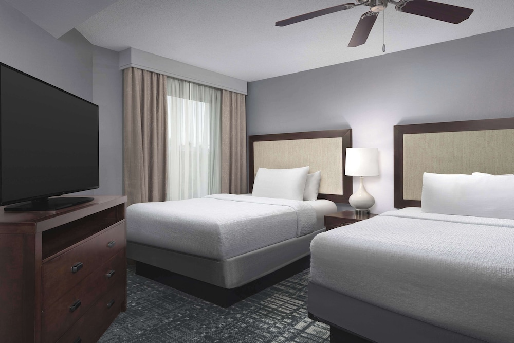 Room, 2 Bedrooms - Photo 1
