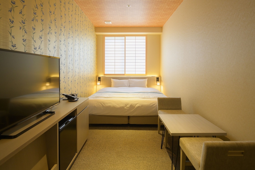 Moderate Double Room, Non Smoking photo 2