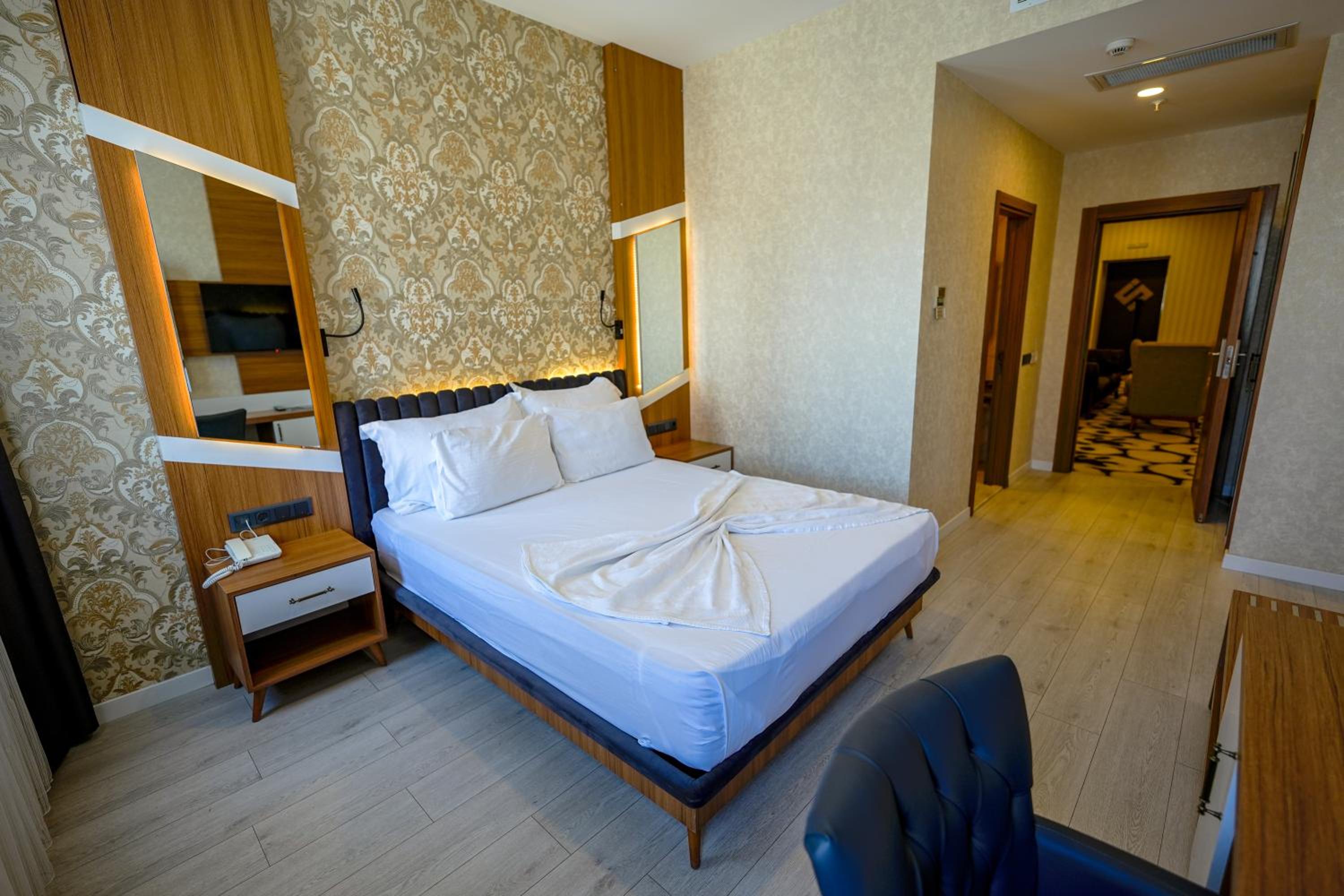 Budget Double Room photo 1