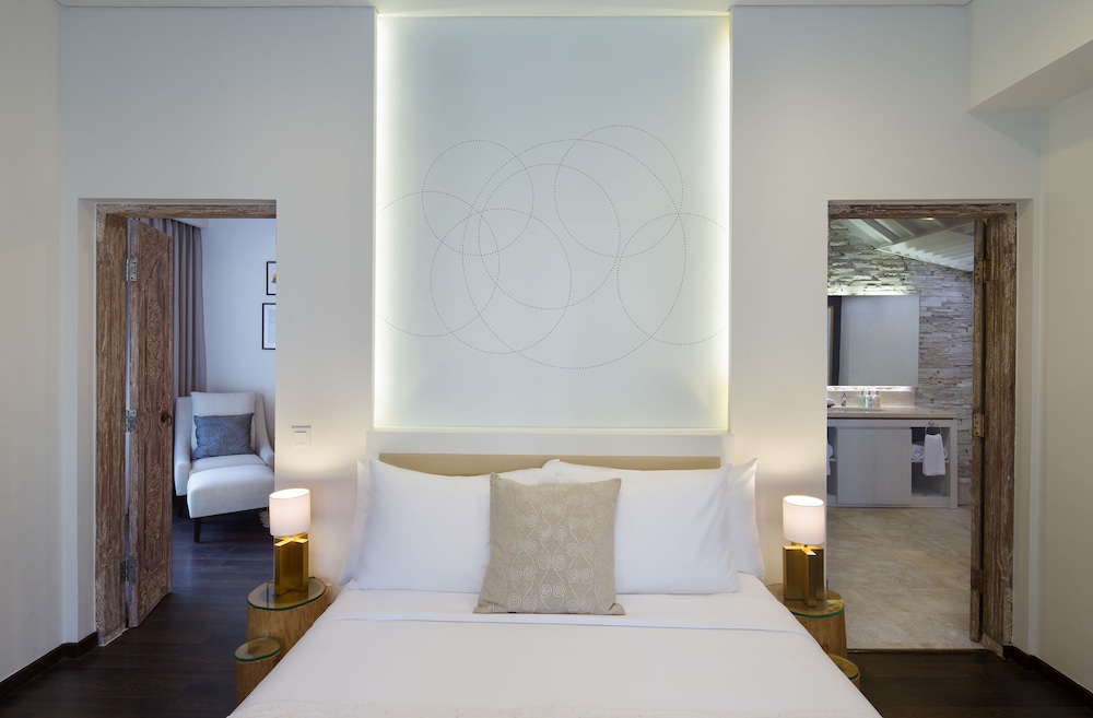 Luxury Villa, 3 Bedrooms photo 3