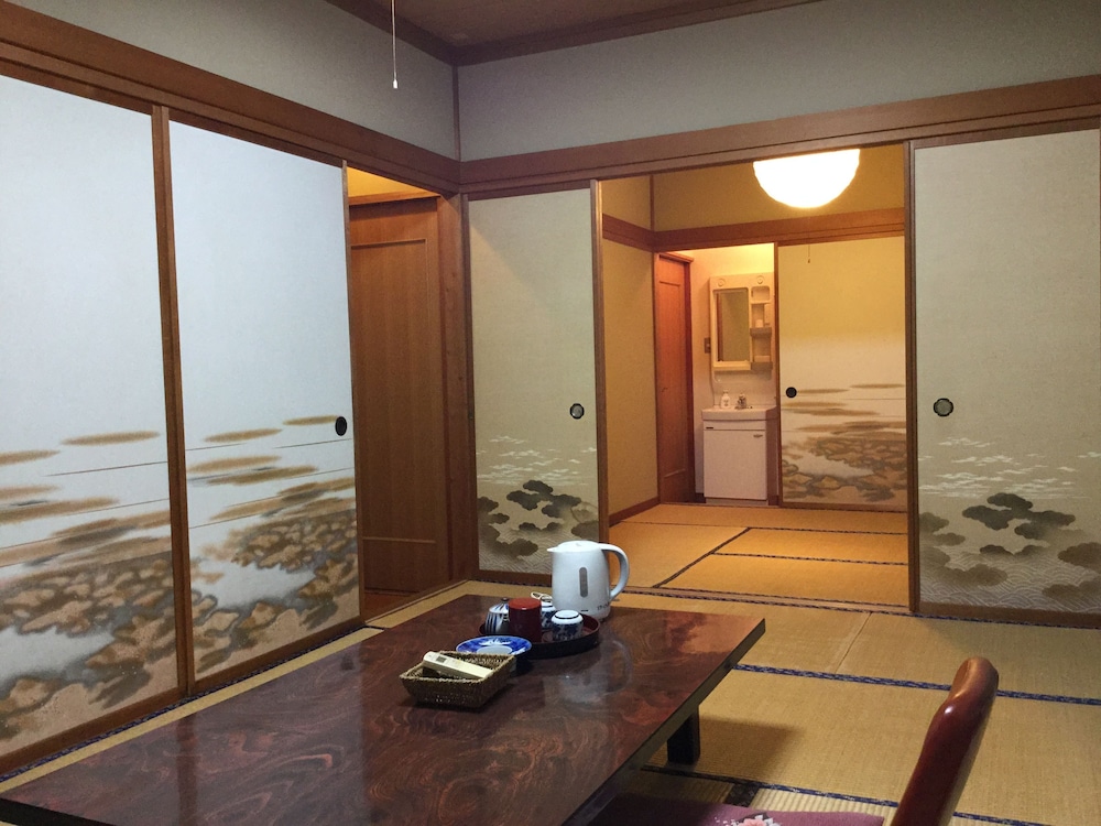 Japanese Style Room For 6 Guests - Photo 2