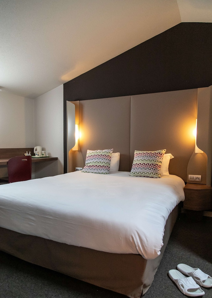 Room, Multiple Beds - Photo 7