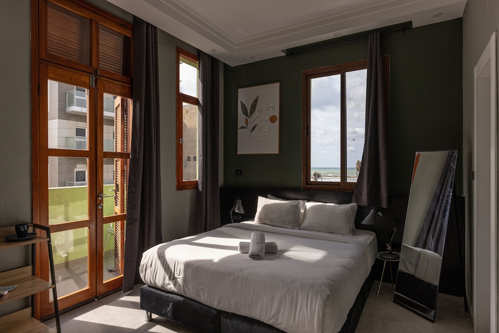 Luxury Studio, Sea View photo 3