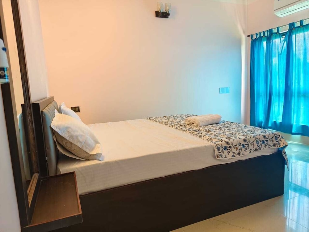 Basic Double Room photo 2
