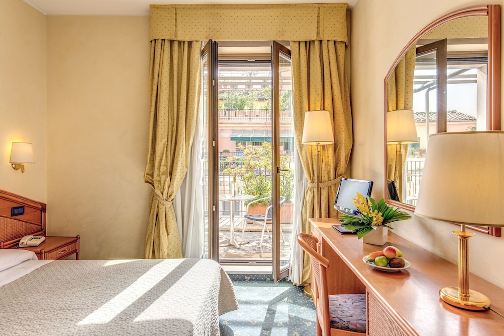 Superior Double or Twin Room, Balcony photo 3