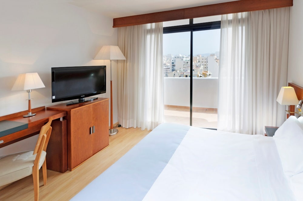 Available room