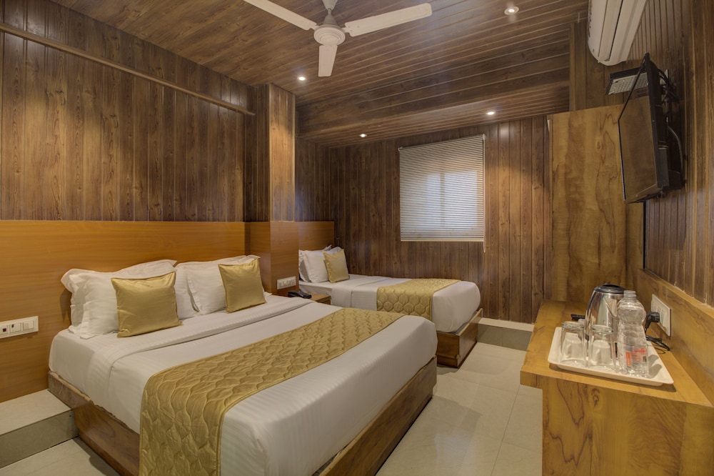 Deluxe Triple Room