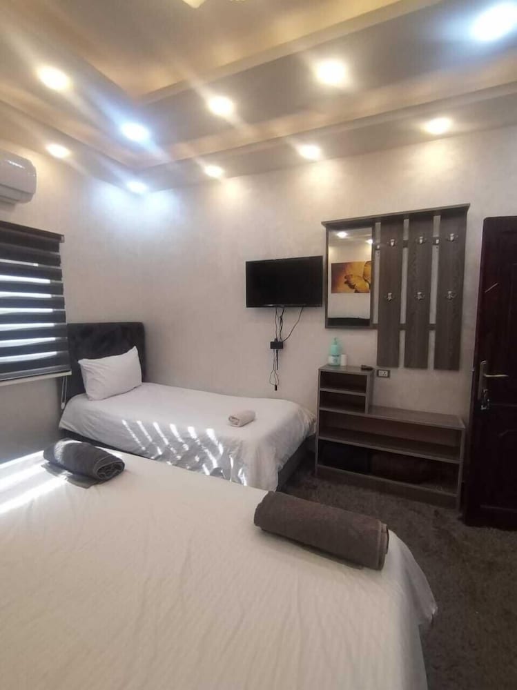 Comfort Triple Room, City View