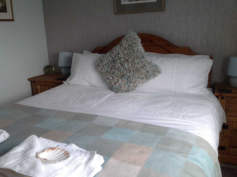 Double Room with Shared Bathroom photo 3