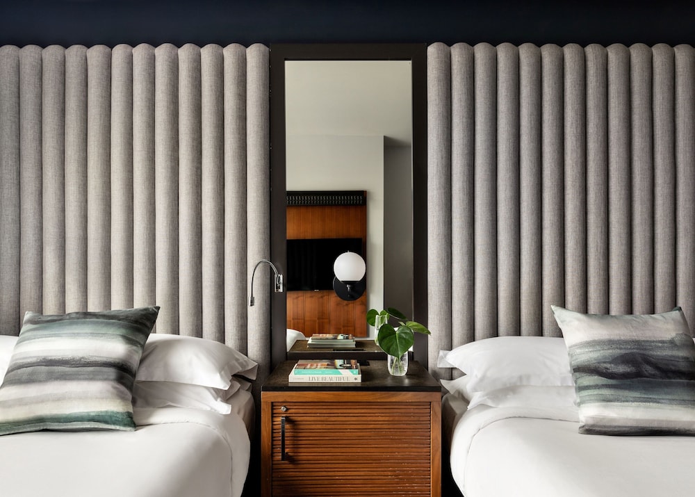 Room, 2 Queen Beds, Accessible (Communications)