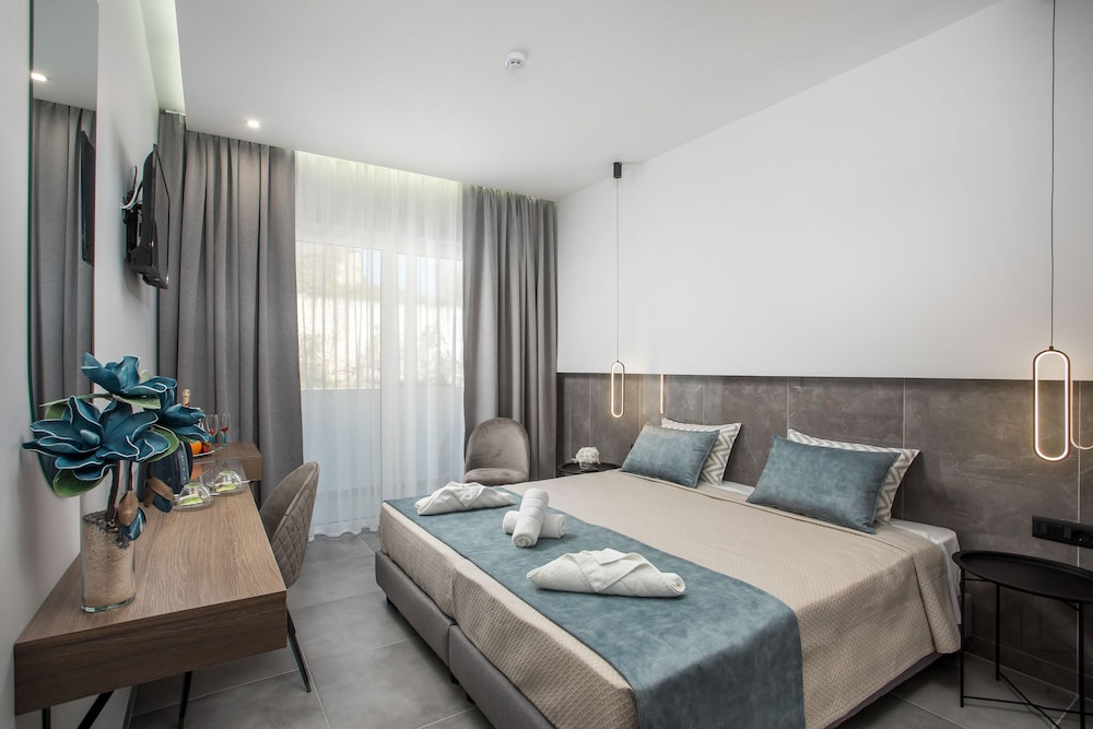 Classic Double Room
