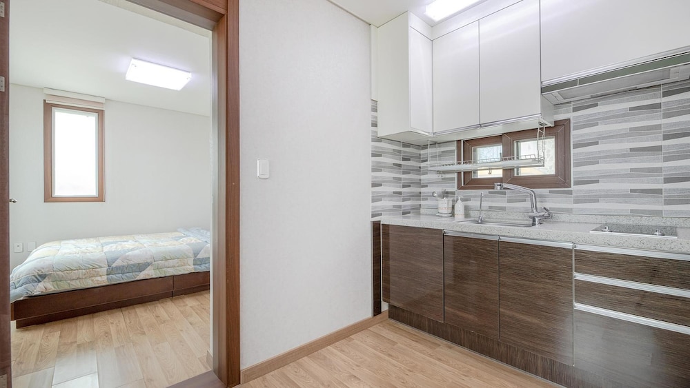 Basic Room, 1 Bedroom (4radong 202) - Photo 2