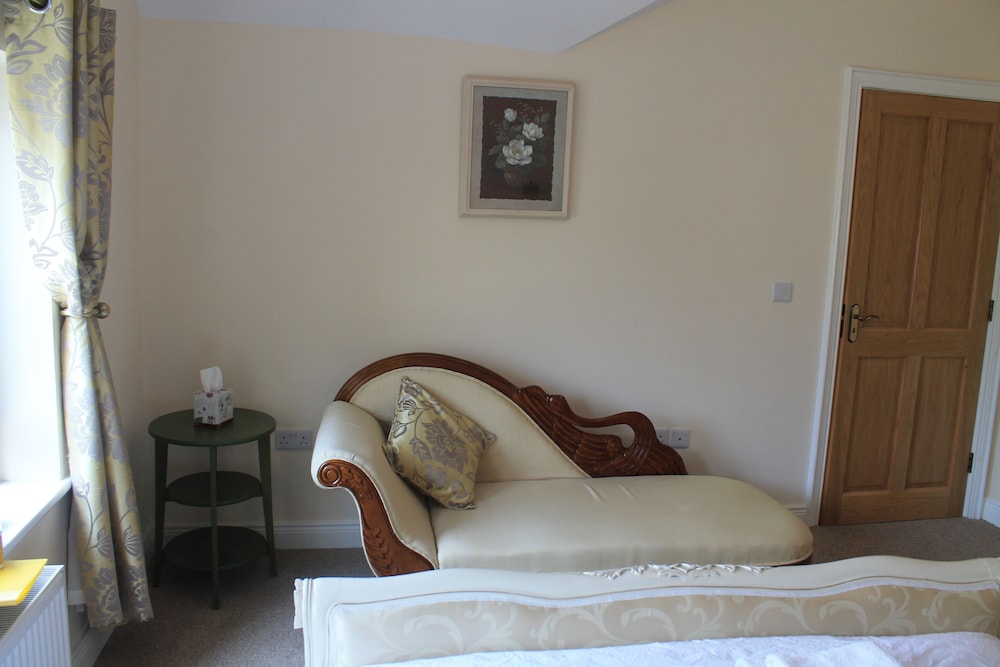 Deluxe House, 3 Bedrooms, Patio photo 2