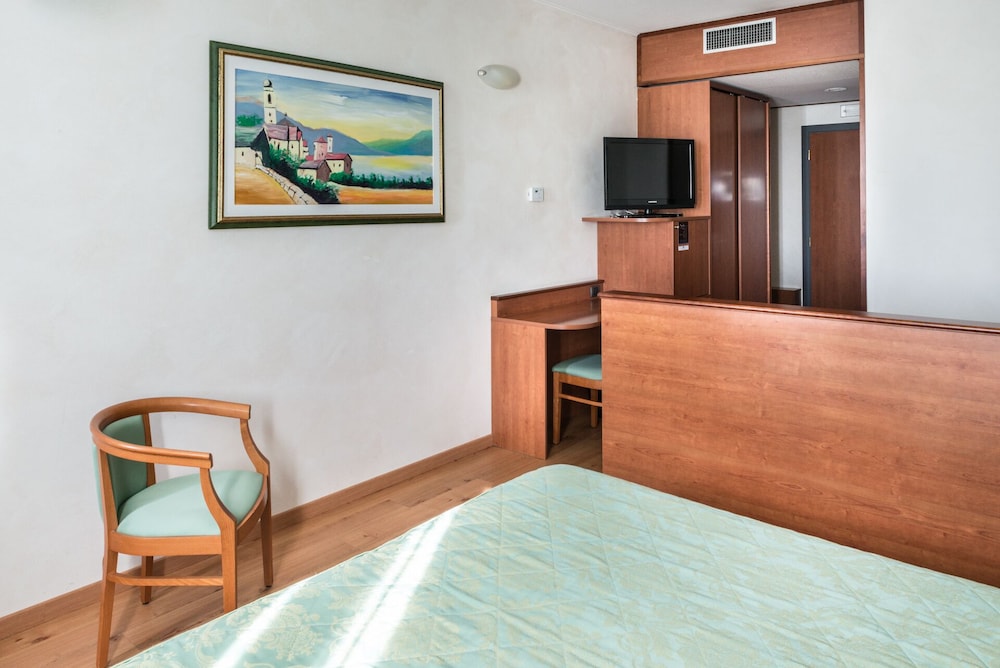 Comfort Quadruple Room, 1 Double Bed