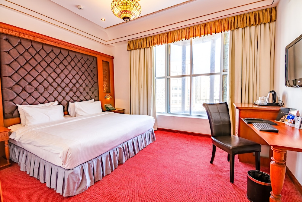 Royal Suite - Photo 1