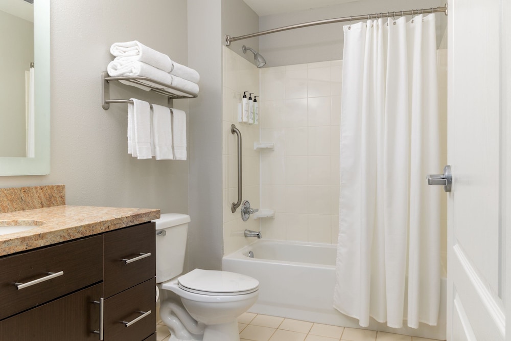 Suite, 1 Double Bed - Photo 3
