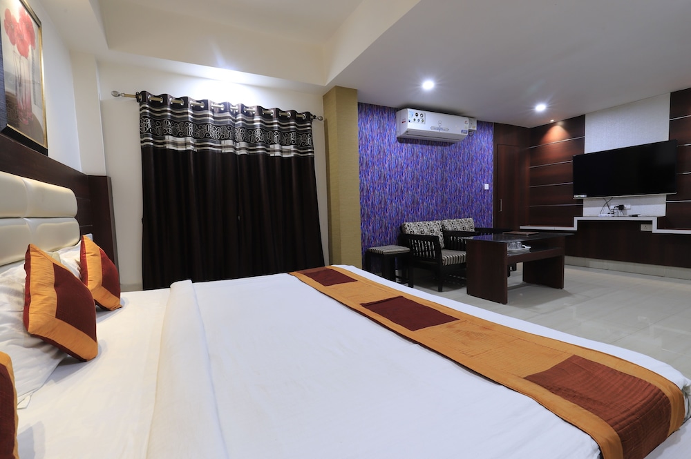 Deluxe Room - Photo 8