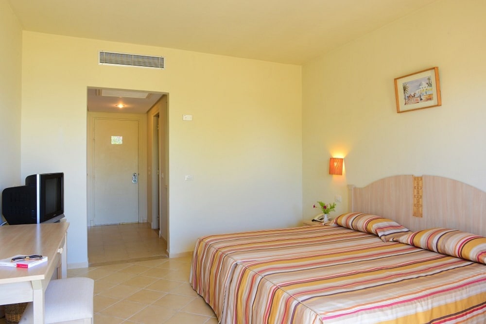 Double or Twin Room photo 3