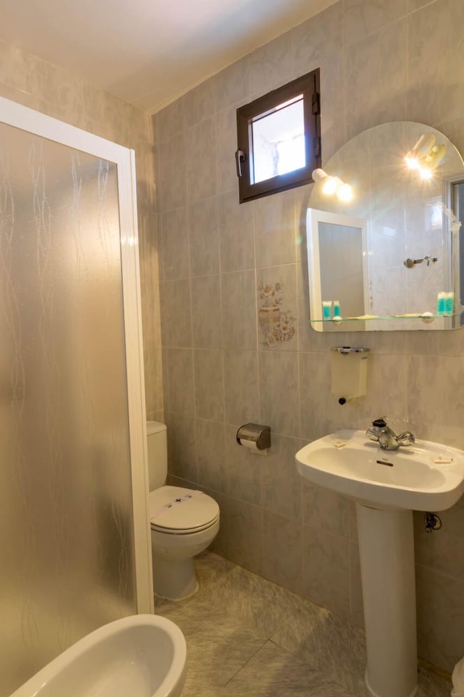 Double or Twin Room photo 2