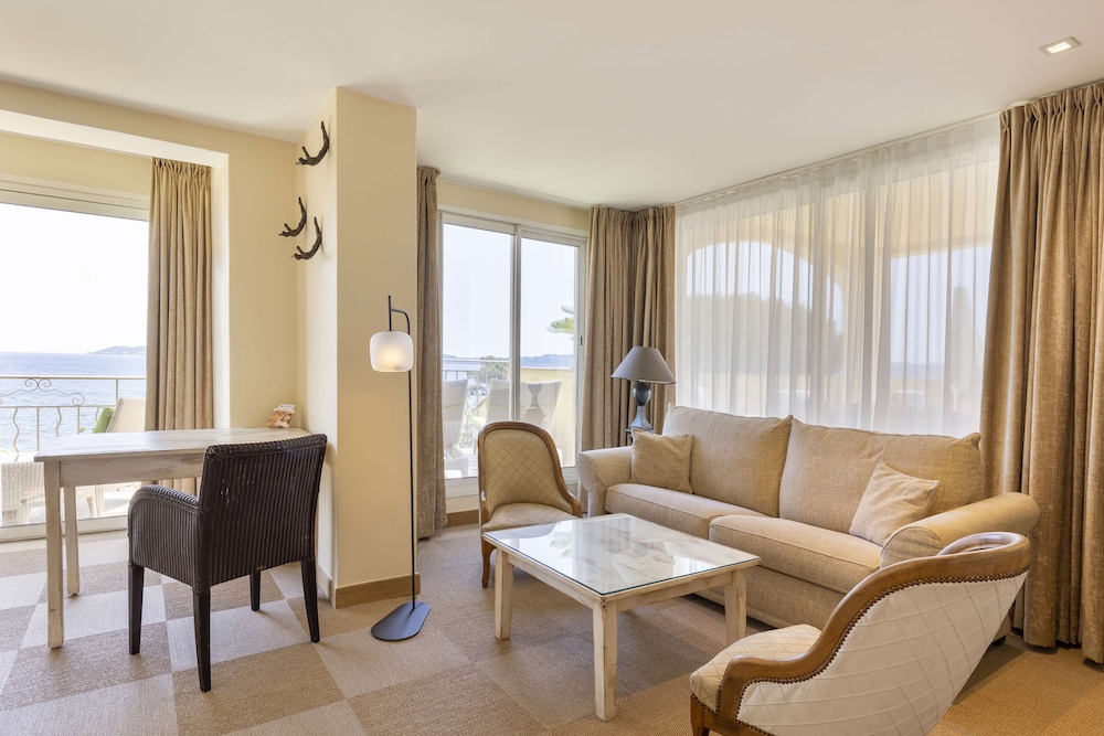 Suite, 1 King Bed, Terrace, Sea View - Photo 1
