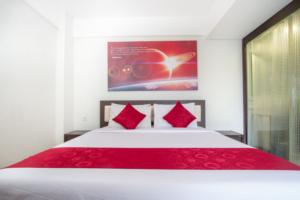 Deluxe Room - Photo 8