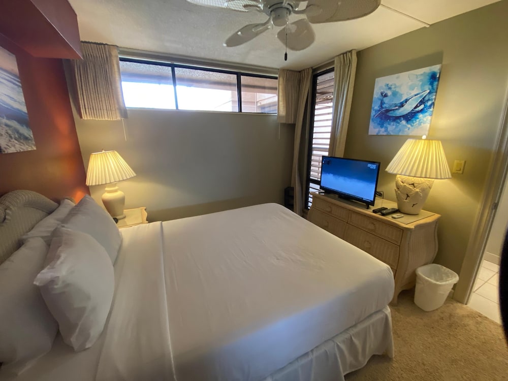 Condo, 1 Queen Bed With Sofa Bed (Kahana Villa F405) photo 3