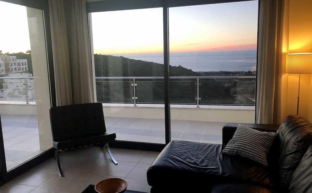 Ático de Lujo, 2 Habitaciones