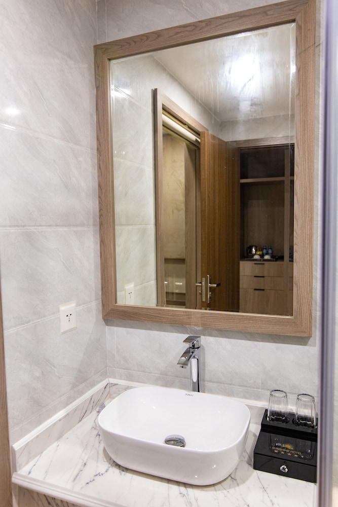 Deluxe Twin Room - Photo 10